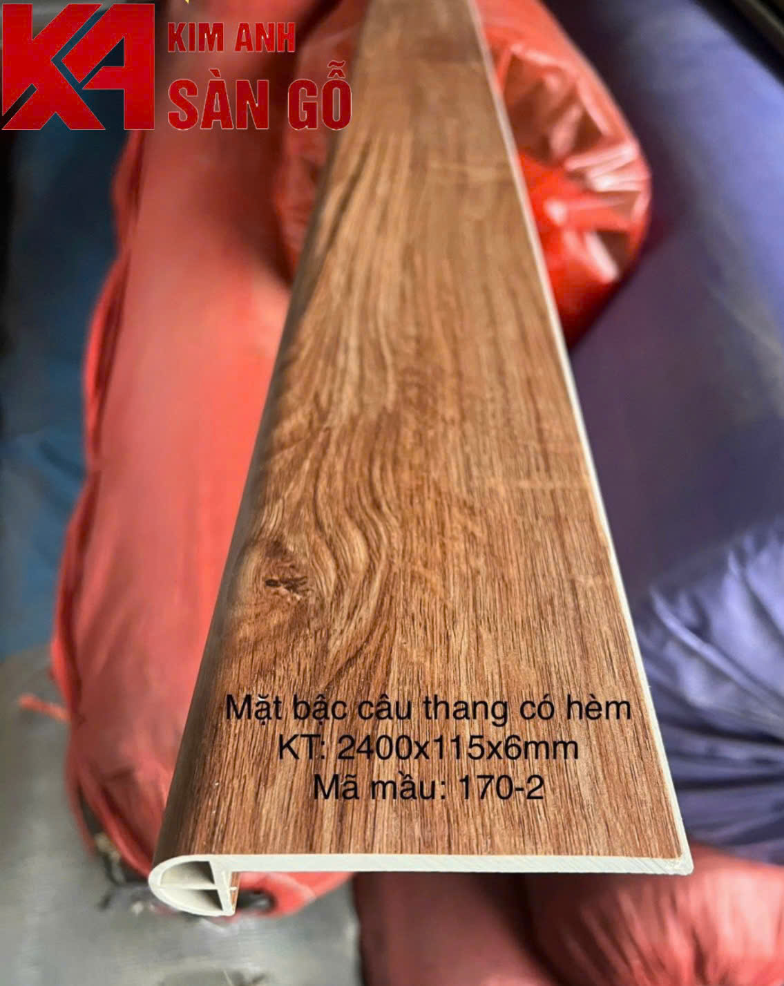 Mặt Bậc Cầu Thang Nhựa Giả Gỗ MAX 170-2 MINI